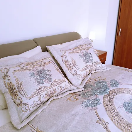 Appartamento Adria And *