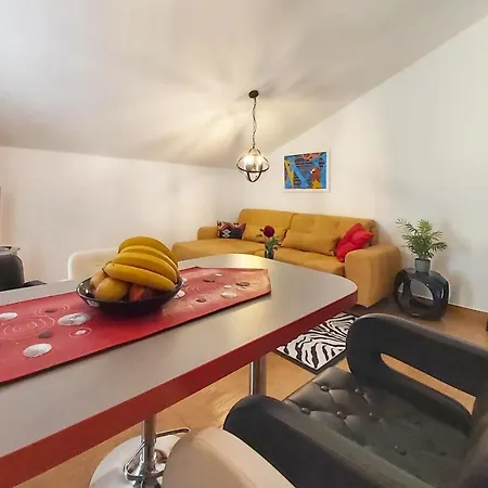 Adria And Apartamento *