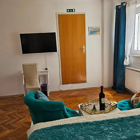 Апартаменты Adria And *