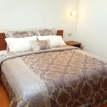 Adria And Apartamento