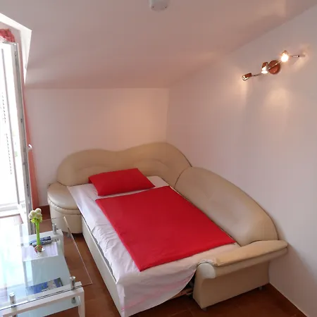 Adria And Apartamento *