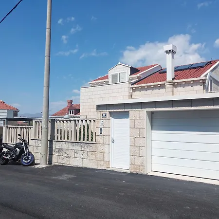 アパート Adria And ドゥブロブニク